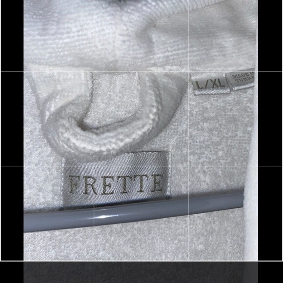 Frette Robe - Picture 4 of 4